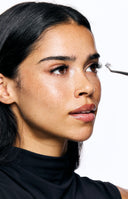 <p>Lashes in <em>salon quality</em>,<br/>created to make your routine<br/><em>easier</em></p>