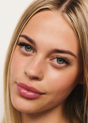 Modern Statement, 12-14 mm, worn on the eye