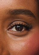 Flirt, worn on the eye